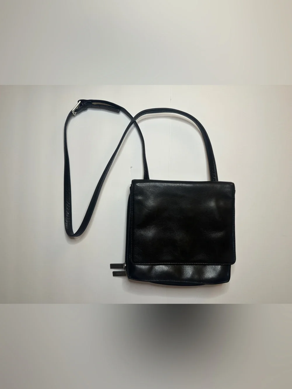 Vintage hobo international black leather cross body purse
